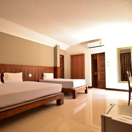 Fantasy Resort Nakhon Sawan Ngoại thất bức ảnh